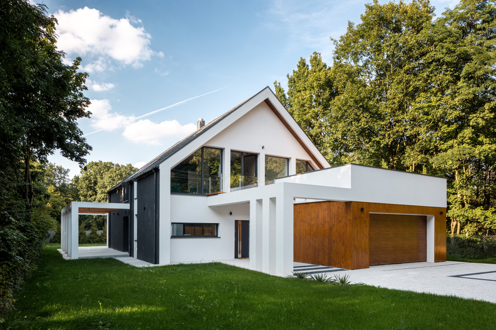 case moderne in legno e vetro
